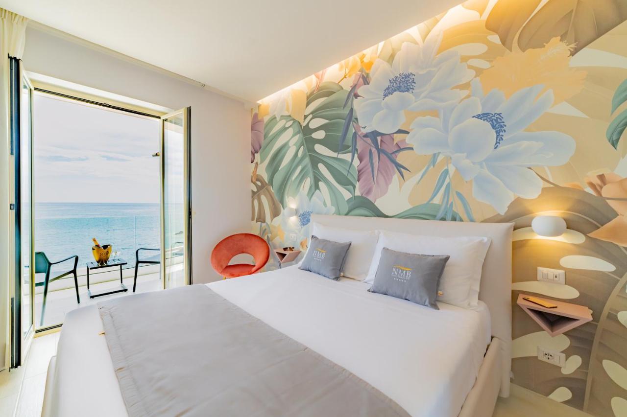 Naxos Marina Bay Bed & Breakfast จีอาร์ดีนี นักซอส ภายนอก รูปภาพ