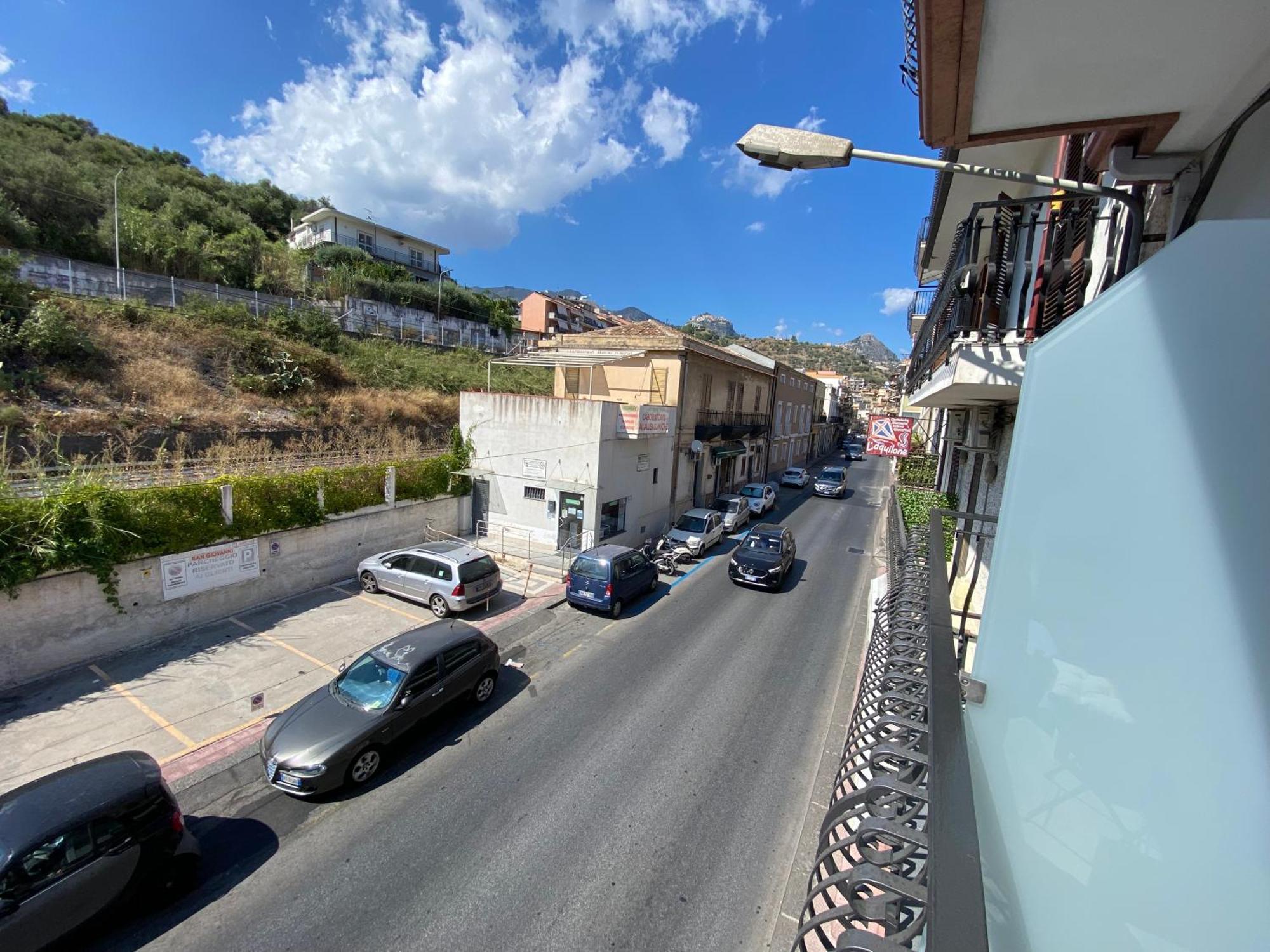 Naxos Marina Bay Bed & Breakfast จีอาร์ดีนี นักซอส ภายนอก รูปภาพ